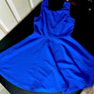 Forever 21 dress so cute !